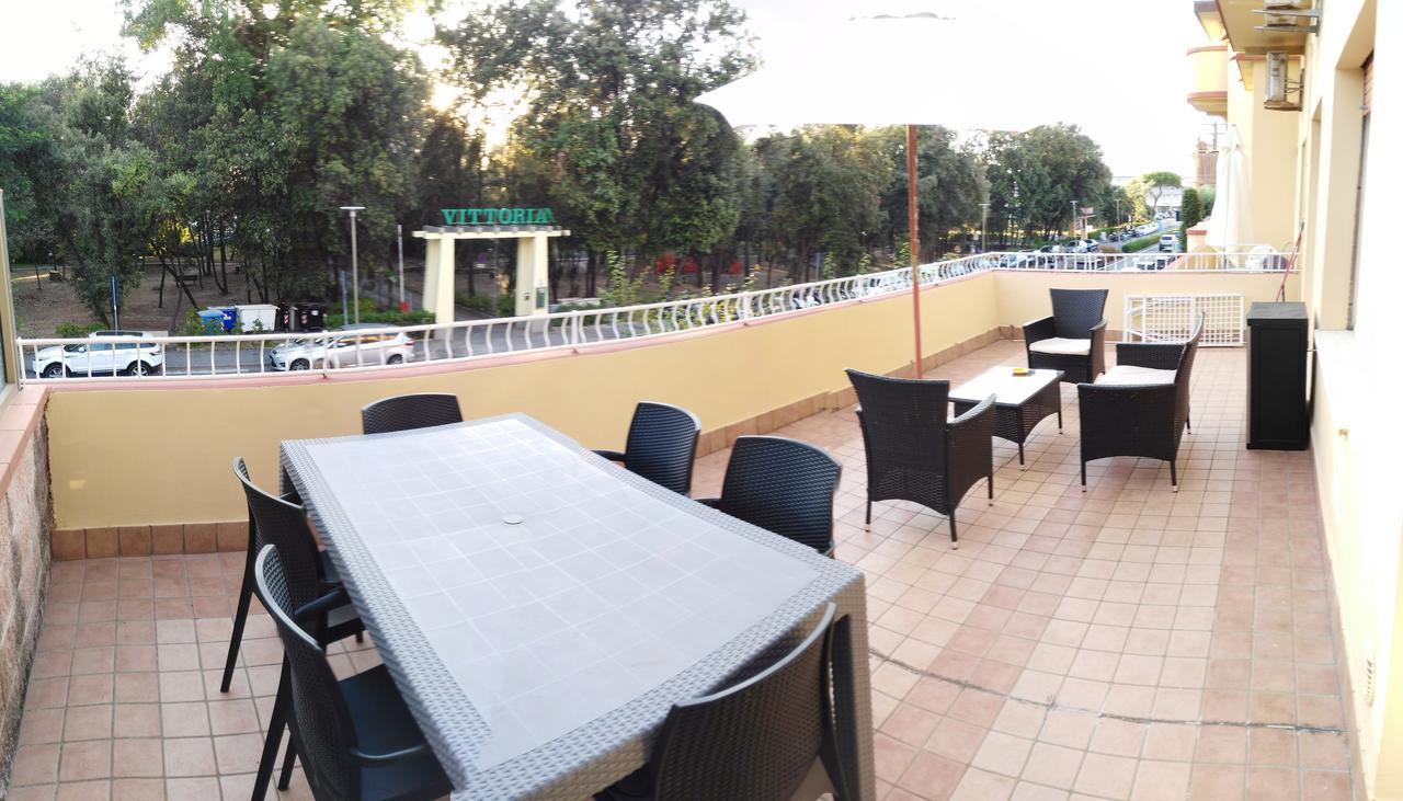 Residence Hotel Vittoria Tirrenia Dış mekan fotoğraf