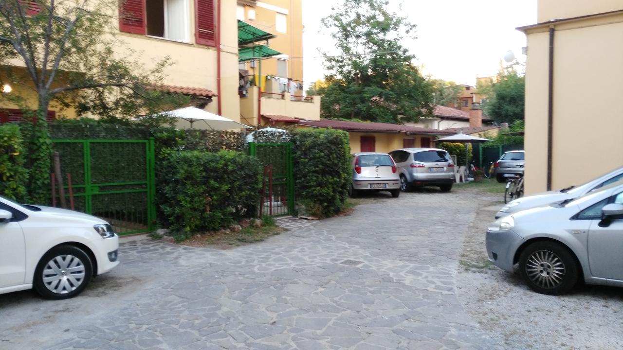 Residence Hotel Vittoria Tirrenia Dış mekan fotoğraf