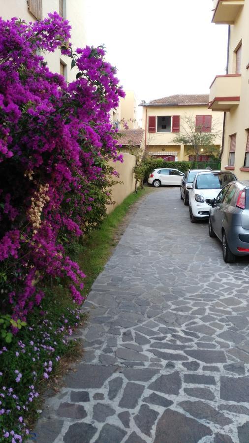 Residence Hotel Vittoria Tirrenia Dış mekan fotoğraf