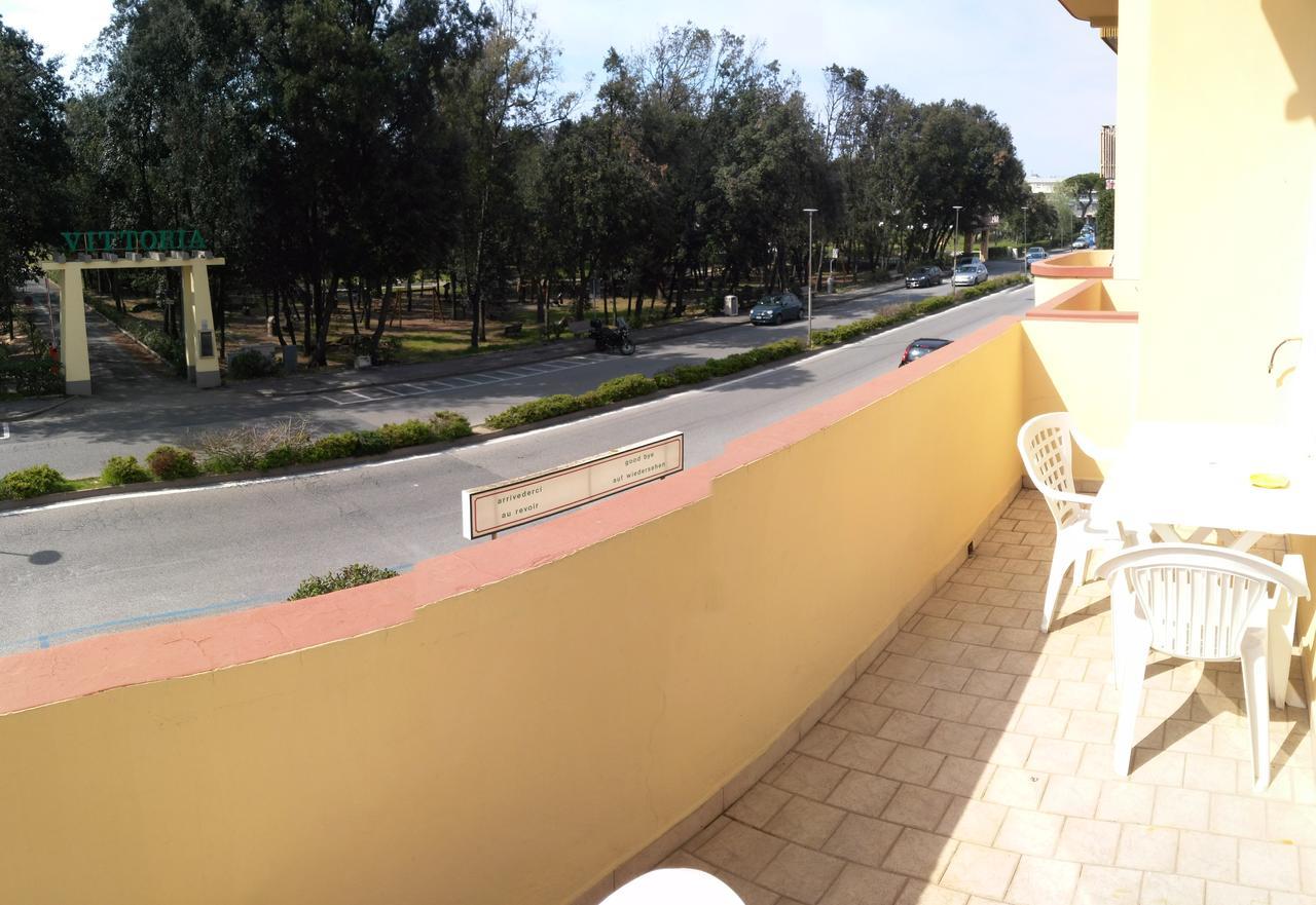 Residence Hotel Vittoria Tirrenia Dış mekan fotoğraf