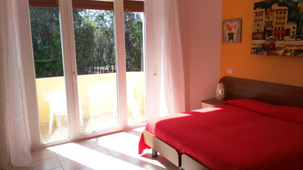 Residence Hotel Vittoria Tirrenia Dış mekan fotoğraf
