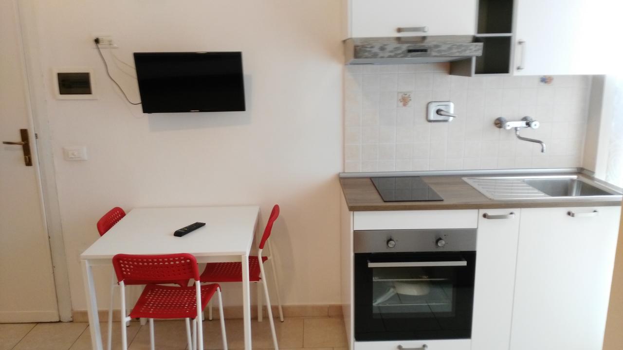 Residence Hotel Vittoria Tirrenia Dış mekan fotoğraf