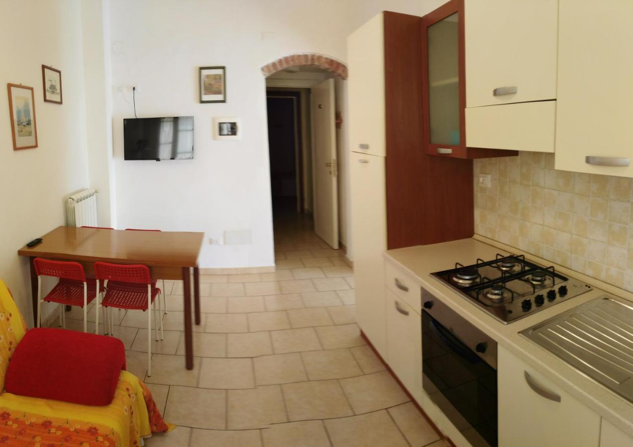 Residence Hotel Vittoria Tirrenia Dış mekan fotoğraf