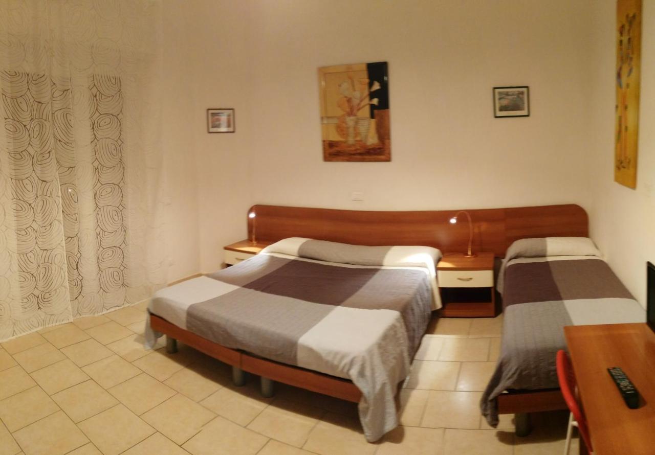 Residence Hotel Vittoria Tirrenia Dış mekan fotoğraf